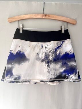 Lululemon Pace Setter Milky Way Multi Print Size 2 Pleated Running Tennis Skirt